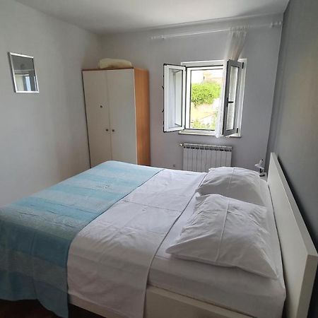 Apartment Fabijanic Pag Town Eksteriør bilde